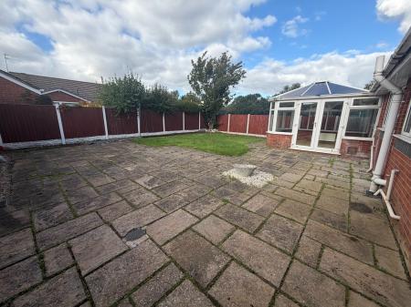 3 bedroom Detached bungalow to let in Westcott Drive, Highfield, Wigan, WN3