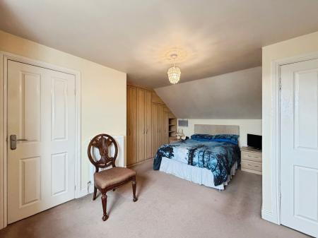 4 bedroom Bungalow for sale in Malvern Avenue, Hindley Green, WN2
