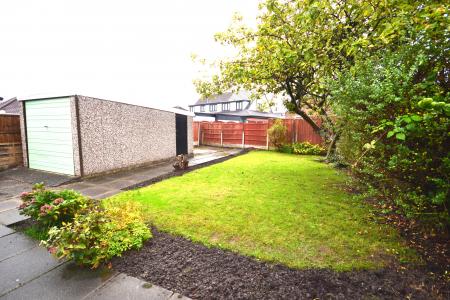 2 bedroom Bungalow to let in Conway Road, Hindley Green, Wigan, WN2