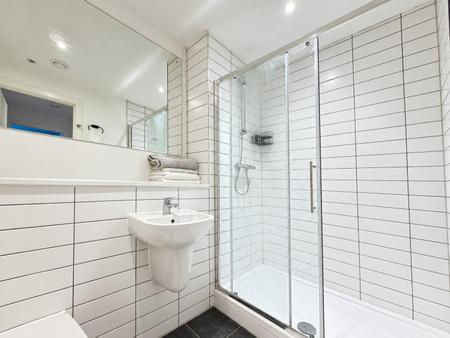 1 bedroom Flat for sale in Standishgate, Wigan, WN1