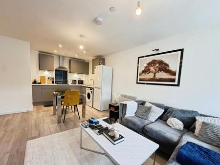 1 bedroom Flat for sale in Standishgate, Wigan, WN1