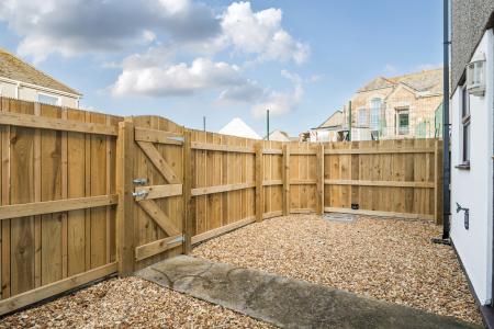 2 bedroom Semi-detached house for sale in Chapel Close, Mutton Hill, Connor Downs - Cornwall, TR27