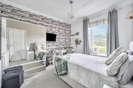 4 bedroom Terraced House for sale in Treeve Lane, Connor Downs, Hayle, TR27