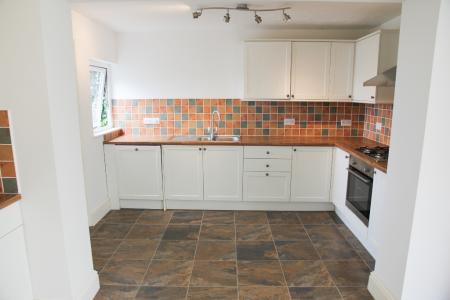 5 bedroom Detached house to let in Old Falmouth Road, Truro, TR1