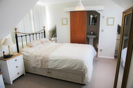 5 bedroom Semi-detached house to let in Tresawls Avenue, Truro, TR1