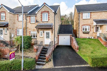 3 bedroom Semi-detached house for sale in Talmena Ave, Wadebridge, PL27