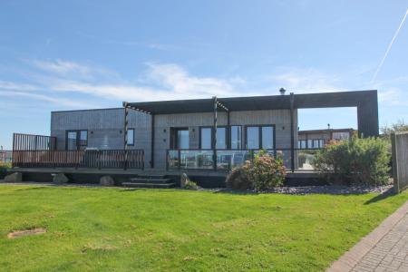 3 bedroom Bungalow to let in The Residence, Gwel-an-Mor, Portreath, TR16