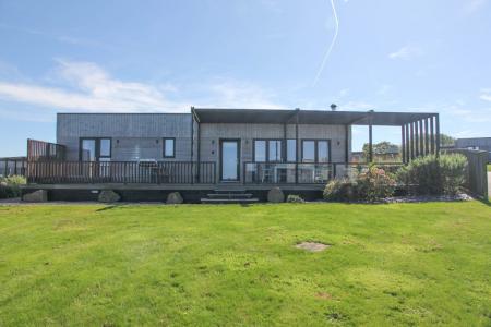 3 bedroom Bungalow to let in The Residence, Gwel-an-Mor, Portreath, TR16
