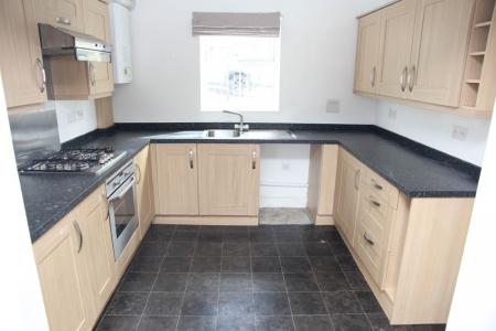 2 bedroom Flat to let in Wheal Sperries Way, Truro, TR1