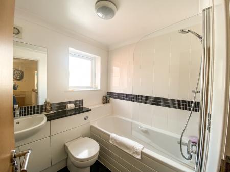 2 bedroom Terraced House to let in Wilkinson Gardens, Redruth, TR15