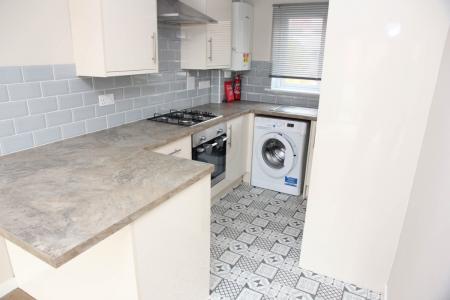 2 bedroom Terraced House to let in Wilkinson Gardens, Redruth, TR15