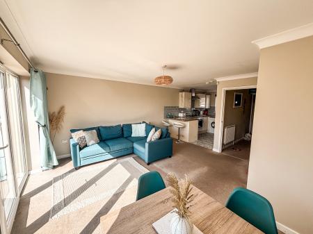 2 bedroom Terraced House to let in Wilkinson Gardens, Redruth, TR15