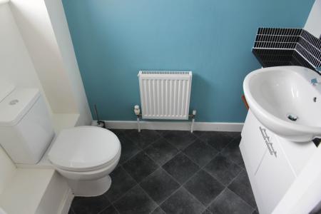 2 bedroom Terraced House to let in Wilkinson Gardens, Redruth, TR15