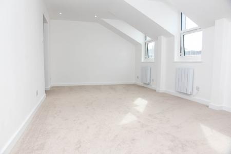 2 bedroom Flat to let in Bosvigo Road, Truro, TR1