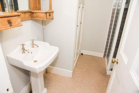 1 bedroom Flat to let in Strangways Terrace, Truro, TR1