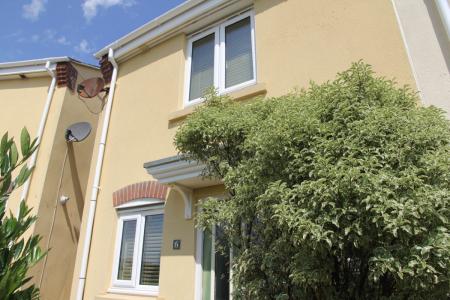 2 bedroom Terraced House to let in Passmore Road, Helston, TR13