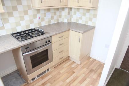 2 bedroom Terraced House to let in Passmore Road, Helston, TR13