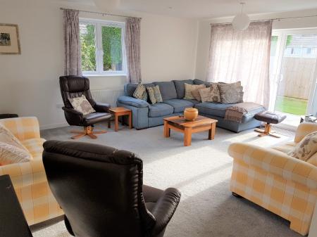 4 bedroom Detached house to let in Bethel Road, St Austell, PL25