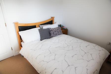 2 bedroom Flat to let in Brunel Court, Truro, TR1