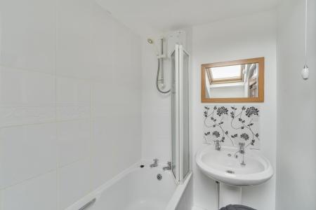 3 bedroom Terraced House for sale in Gew Terrace, Redruth, TR15