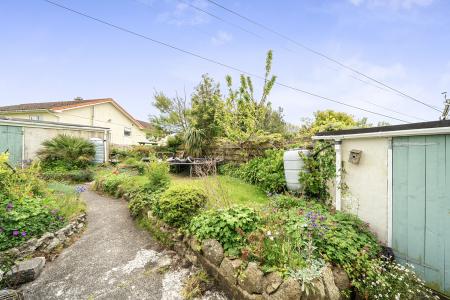 3 bedroom Terraced House for sale in Gew Terrace, Redruth, TR15