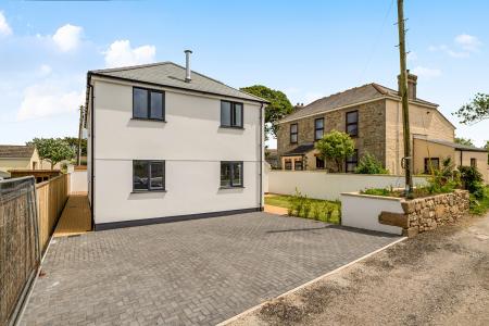 4 bedroom Detached house for sale in Blacksmith Lane, Connor Downs, Hayle, TR27