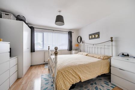 3 bedroom Semi-detached house for sale in Harefield Crescent, Camborne, TR14