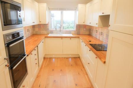 3 bedroom Terraced House to let in Fore Street, Beacon, TR14