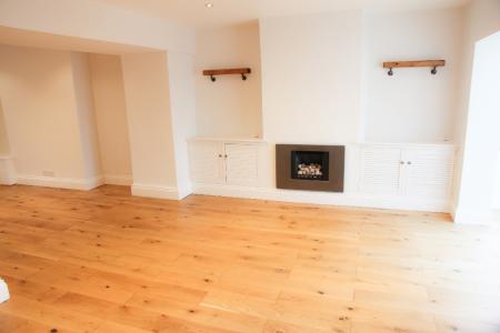 3 bedroom Terraced House to let in Fore Street, Beacon, TR14