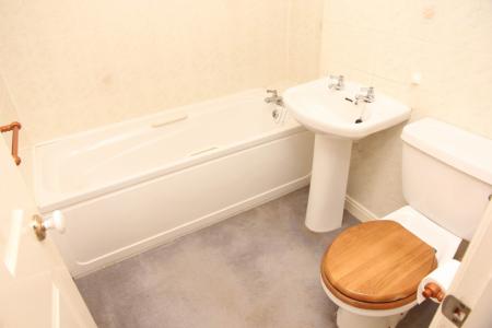 3 bedroom Bungalow for sale in Park-an-Gwarry, Truro, Carnon Downs, TR3