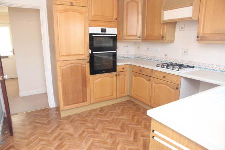 3 bedroom Bungalow for sale in Park-an-Gwarry, Truro, Carnon Downs, TR3
