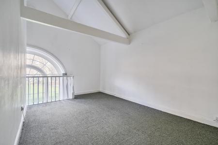 2 bedroom Maisonette to let in Yew Tree Court, Truro, TR1