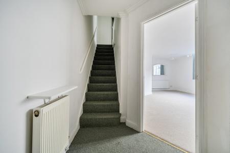 2 bedroom Maisonette to let in Yew Tree Court, Truro, TR1