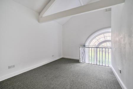 2 bedroom Maisonette to let in Yew Tree Court, Truro, TR1