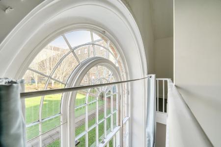 2 bedroom Maisonette to let in Yew Tree Court, Truro, TR1
