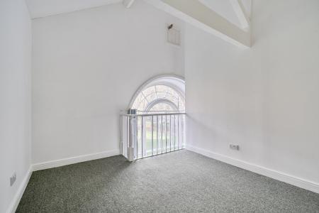 2 bedroom Maisonette to let in Yew Tree Court, Truro, TR1