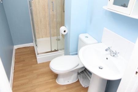 1 bedroom Flat to let in Brea View, Park Lane, Pool, TR15