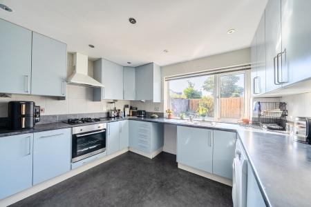 4 bedroom Detached bungalow for sale in Pen Tye, Gwinear, TR27