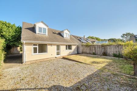 4 bedroom Detached bungalow for sale in Pen Tye, Gwinear, TR27
