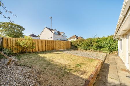 4 bedroom Detached bungalow for sale in Pen Tye, Gwinear, TR27