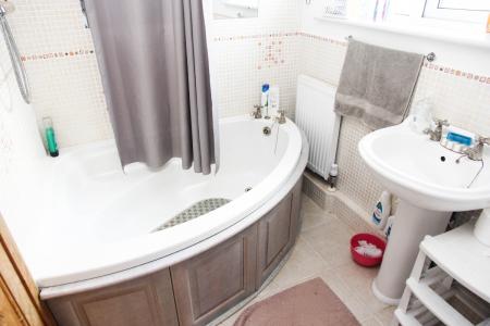 2 bedroom Bungalow to let in St Martins Close, Tregurthen Road, Camborne, TR14