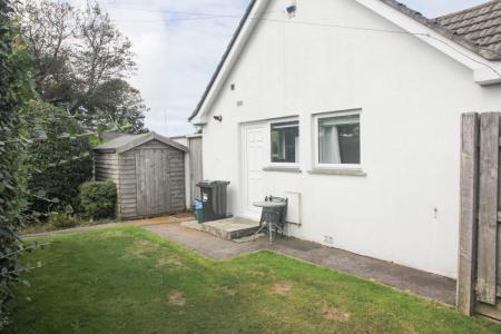 2 bedroom Bungalow to let in St Martins Close, Tregurthen Road, Camborne, TR14