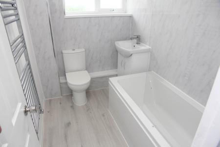 2 bedroom Terraced House to let in Killigrew Gardens, St. Erme, TR4
