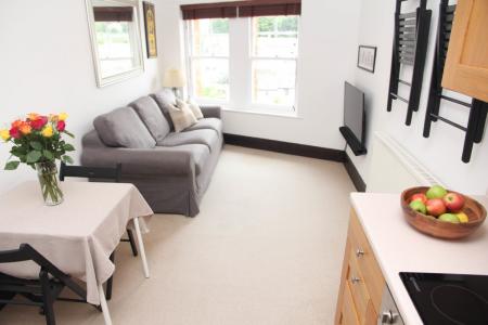 1 bedroom Flat to let in Foundry Square, Hayle, TR27