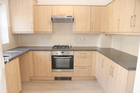 3 bedroom Terraced House to let in Lowen Bre, Gloweth, Truro, TR1