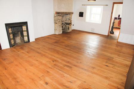 2 bedroom Terraced House to let in Daniell Street, Truro, TR1