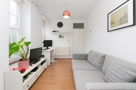 1 bedroom Flat to let in Ferndale Road, Brixton, London, SW9
