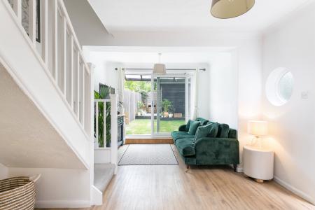 2 bedroom Cottage for sale in Baldry Gardens, Streatham, London, SW16