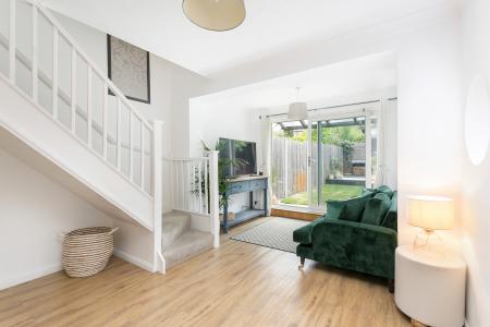 2 bedroom Cottage for sale in Baldry Gardens, Streatham, London, SW16