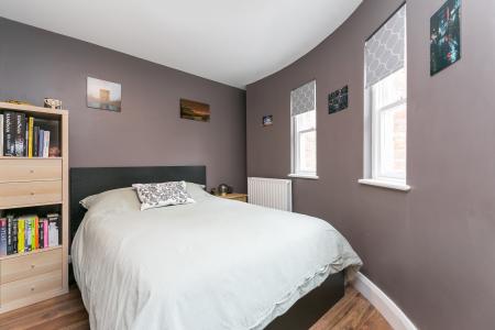1 bedroom Flat for sale in Chichester Mews, West Norwood, London, SE27